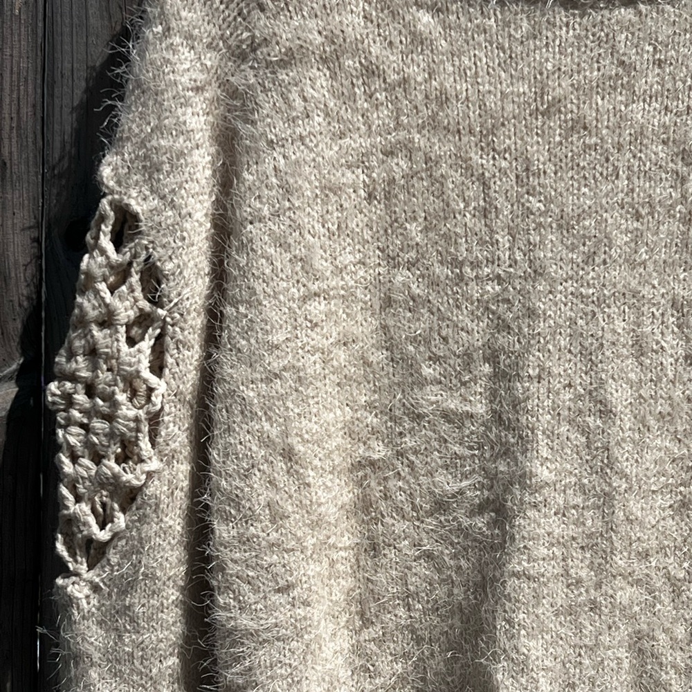 POL Knit Pullover Sweater With Crochet Details On The Sleeves - Picture 12 of 14